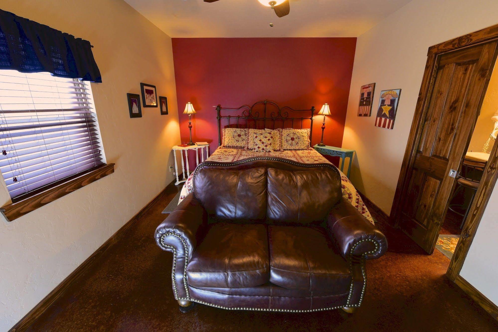 Lazy T Bed And Breakfast Fredericksburg Ngoại thất bức ảnh